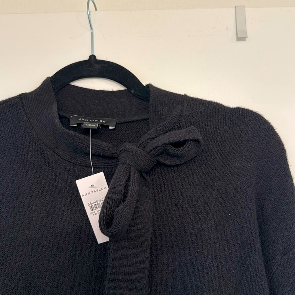 Ann Taylor Sweater • New With Tags